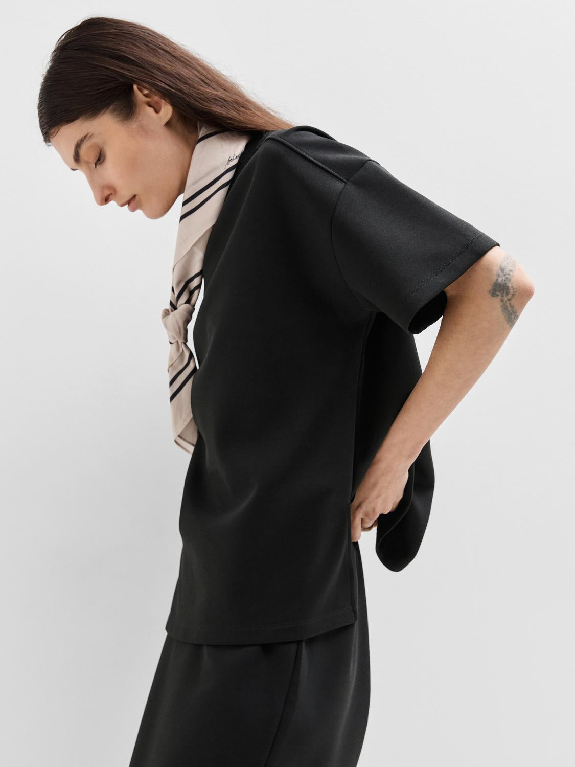 Kara T-Skjorte - Sort/ Black